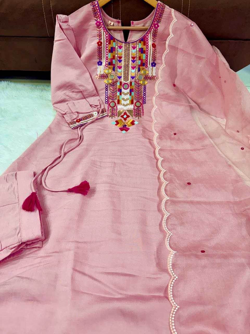 Chanderi Silk Kurti Bottom With Dupatta - MYLUXURY LANE ENTERPRISE